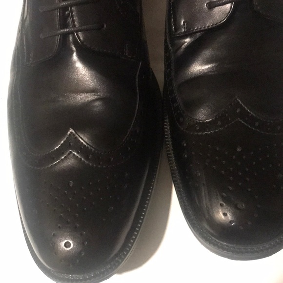 Men’s Leather Wingtip Dress Shoes - Picture 2 of 7